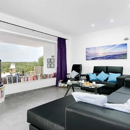 Eclipse Villa *
